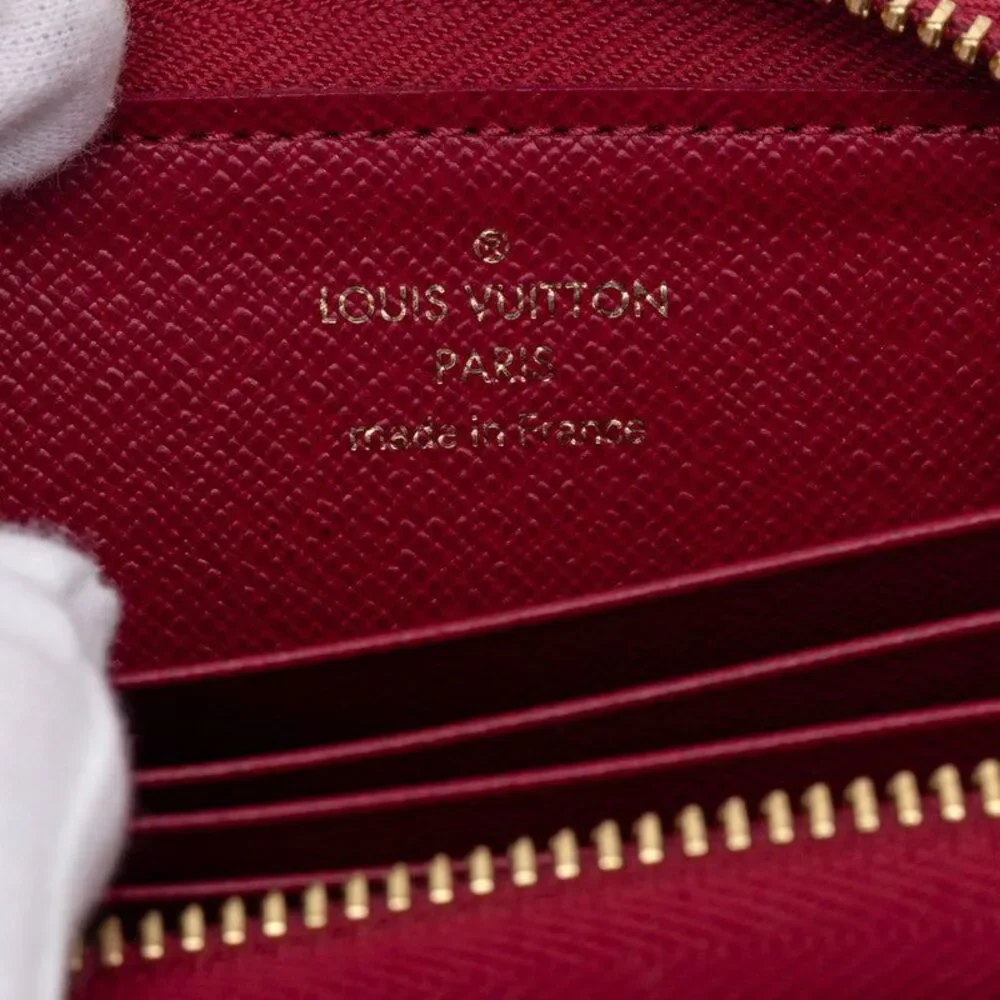 LOUIS VUITTON delivery duty